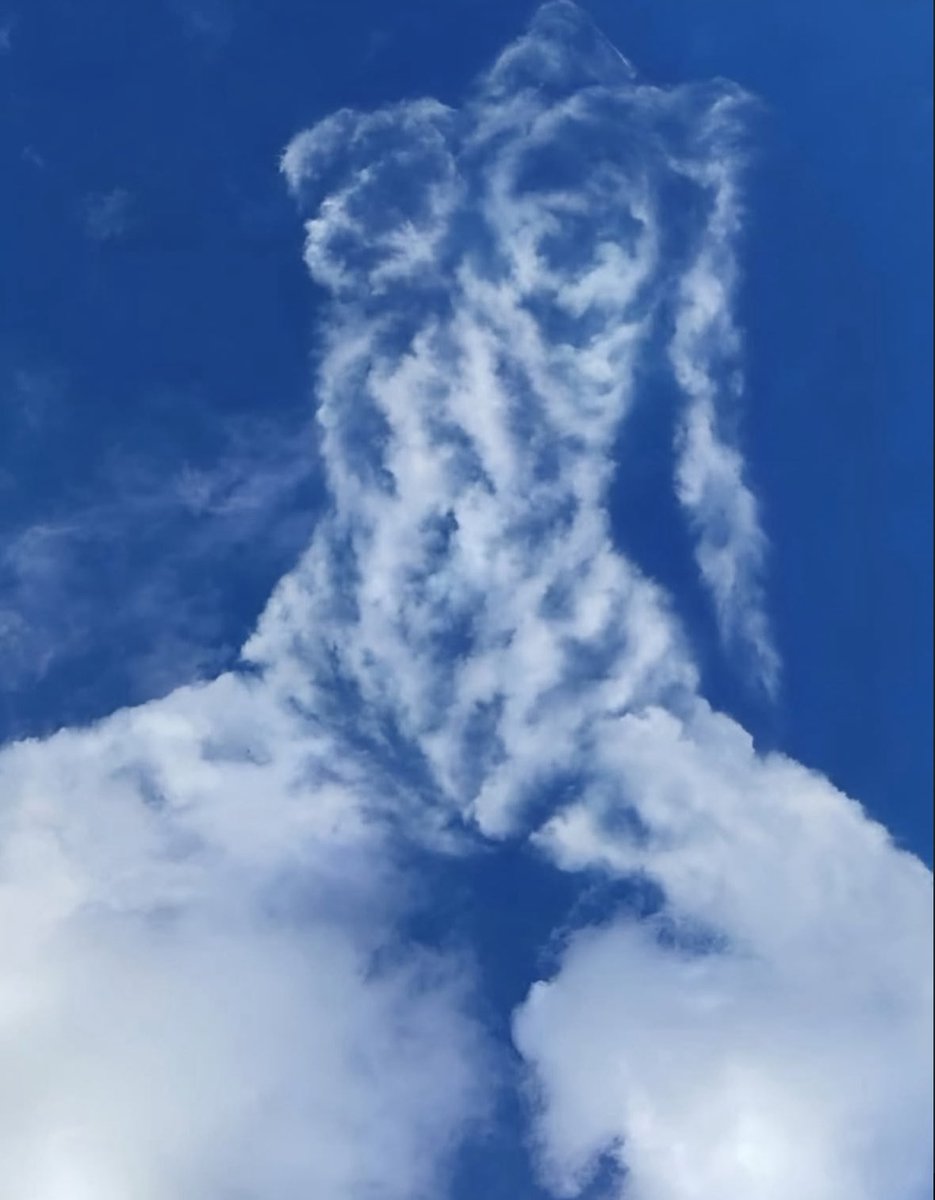 Natural cloud formation